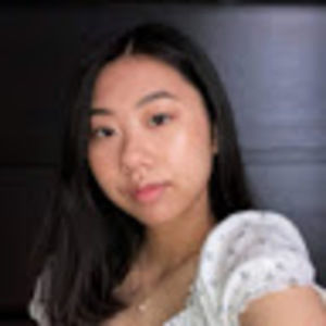 Meet your Posher, Caitlin